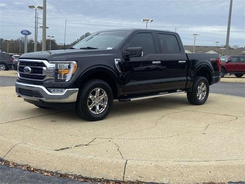 Certified 2023 Ford F150 XLT w/ Equipment Group 302A High image 5