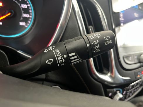 Used 2023 Chevrolet Equinox Premier AWD/4WD image 66