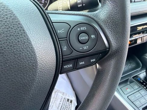 Used 2019 Toyota RAV4 XLE w/ Convenience Package AWD/4WD image 21