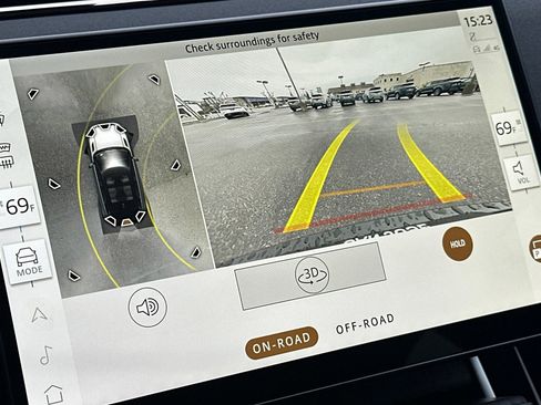 Used 2024 Land Rover Range Rover Evoque Dynamic SE image 21