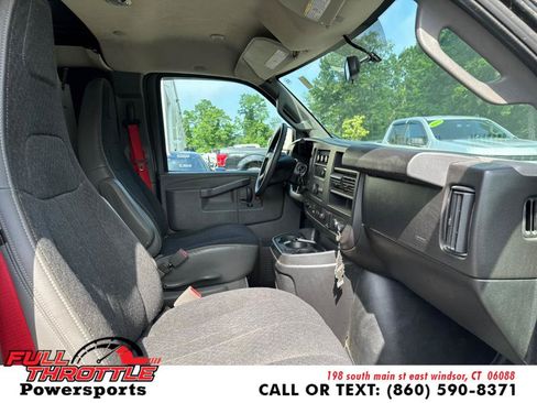 Used 2019 GMC Savana 2500 w/ Chrome Appearance Package RWD image 14