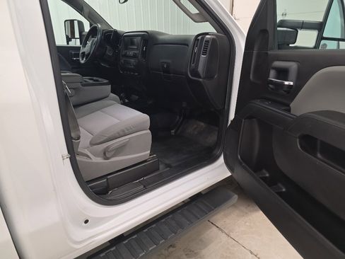 Used 2016 Chevrolet Silverado 2500 W/T w/ WT Convenience Package image 5