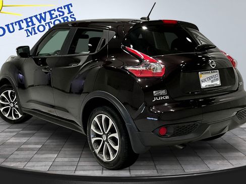 Used 2017 Nissan Juke SV AWD/4WD image 5
