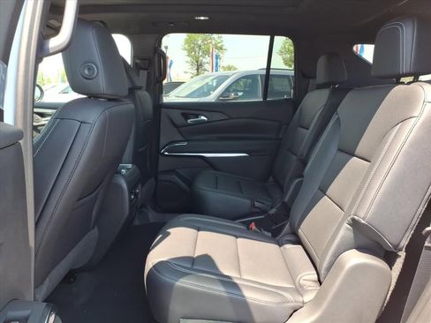 New 2026 Chevrolet Traverse LT w/ Sun and Wheel Package image 14