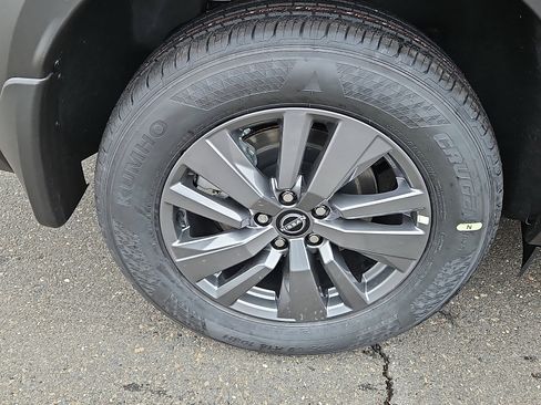 New 2026 Nissan Pathfinder SV image 7