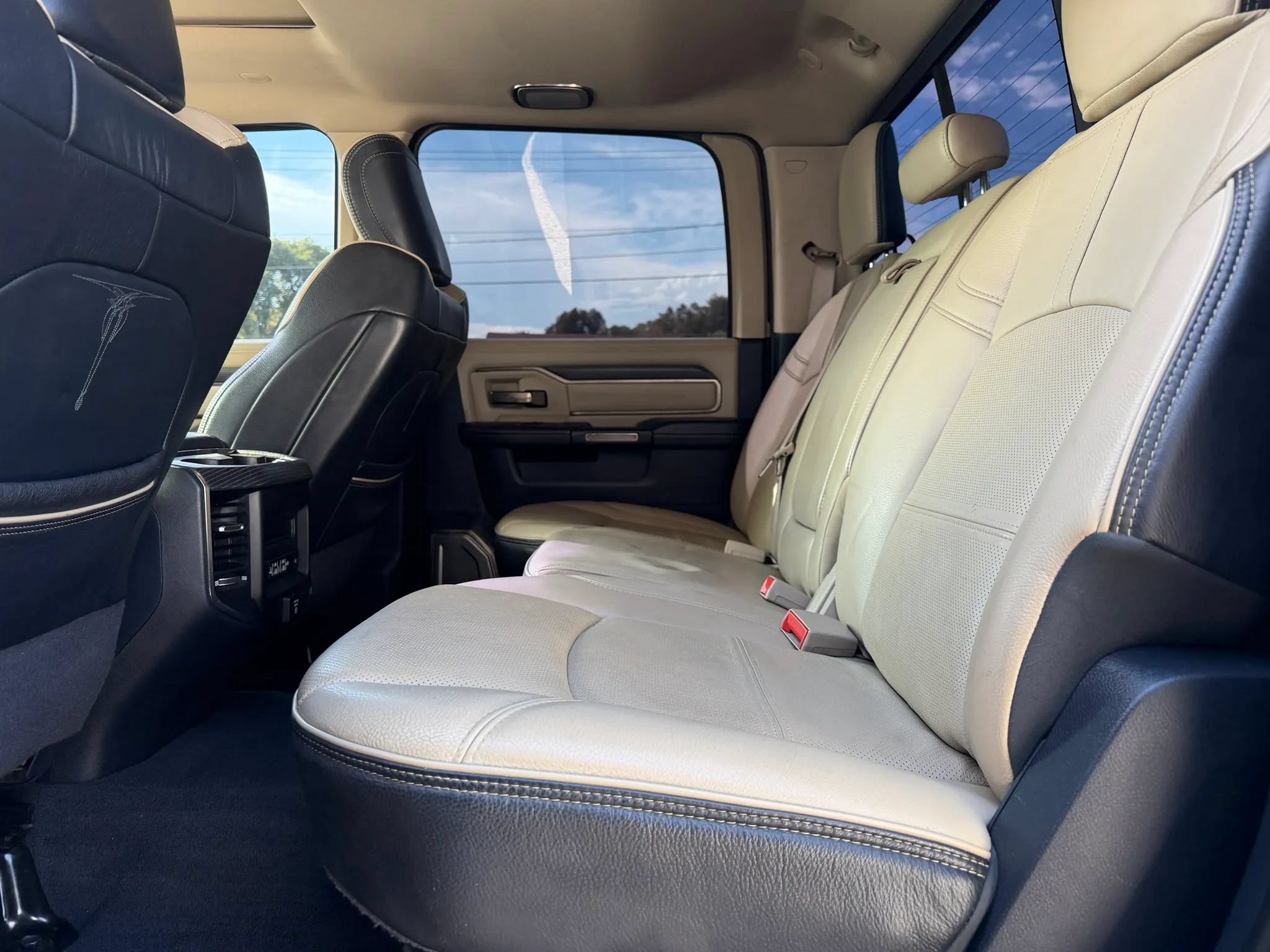 Used 2019 RAM 3500 Limited AWD/4WD image 23