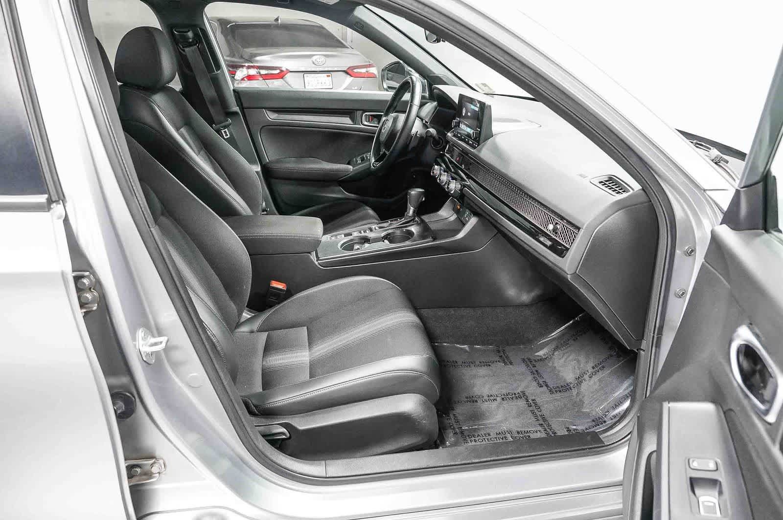 Used 2023 Honda Civic Sport image 16