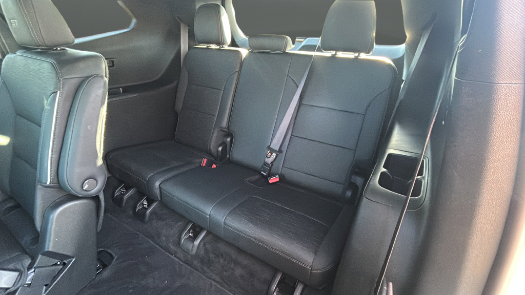 Used 2026 Buick Enclave Sport Touring AWD/4WD image 19