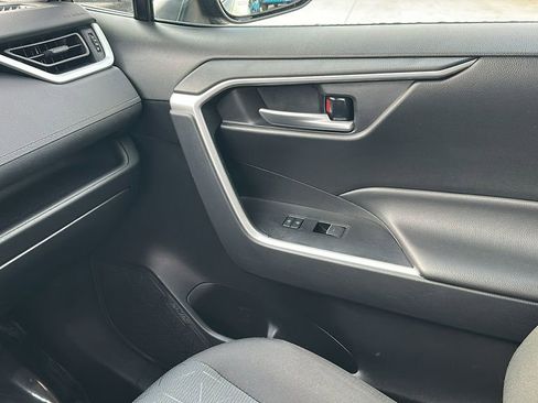 Used 2023 Toyota RAV4 XLE image 28