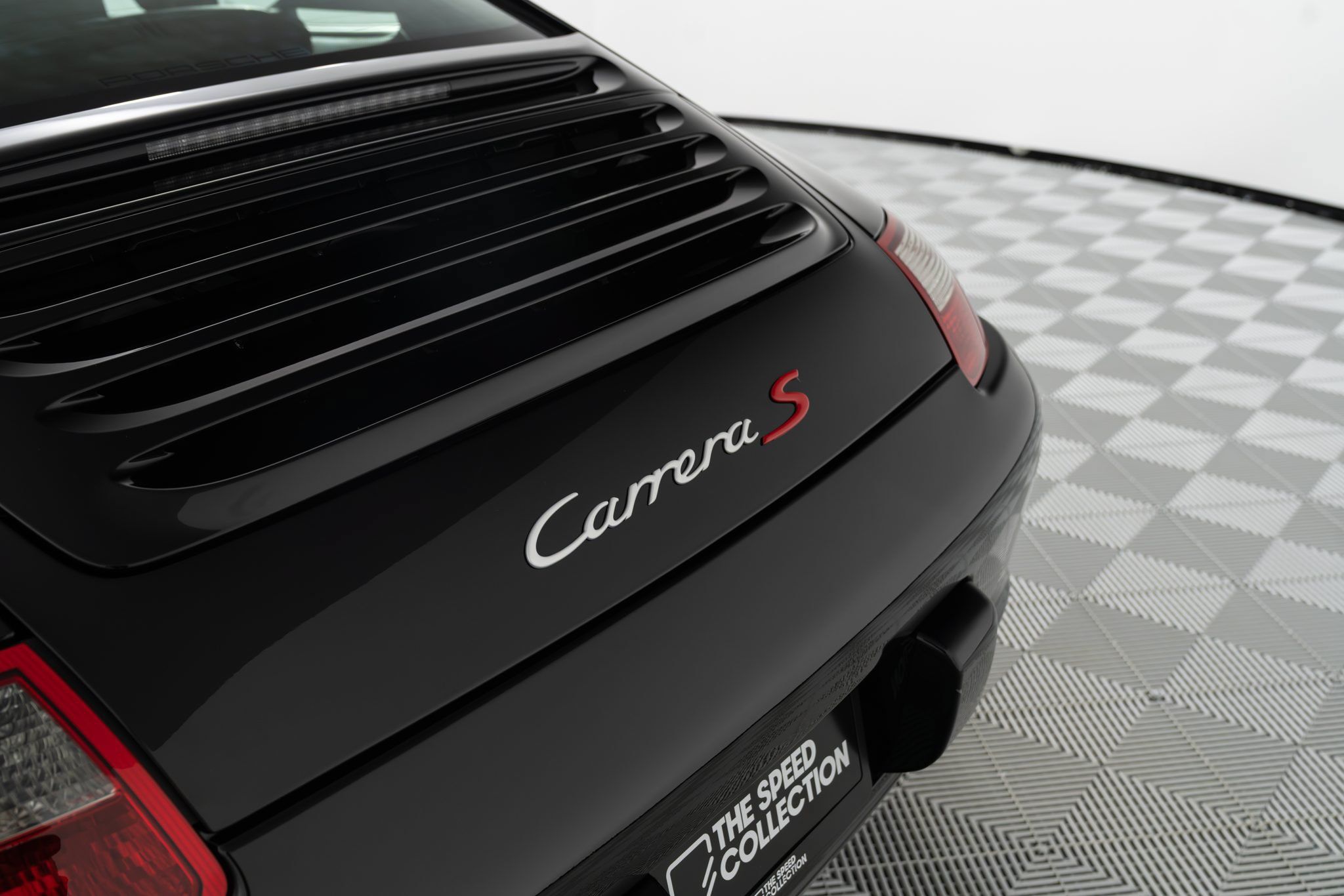 Used 2005 Porsche 911 Carrera S RWD image 21