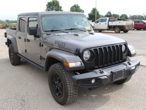 Used 2021 Jeep Gladiator Sport AWD/4WD image 8