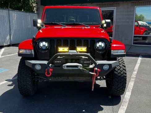 Used 2022 Jeep Gladiator Sport AWD/4WD image 2