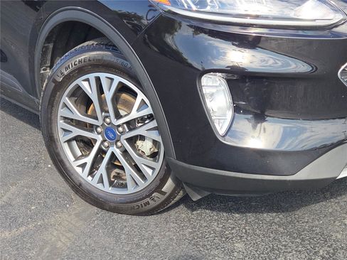 Used 2021 Ford Escape SEL image 3