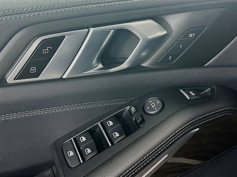 Used 2022 BMW X5 xDrive40i w/ Premium Package image 24