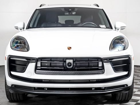 Certified 2024 Porsche Macan AWD/4WD image 7