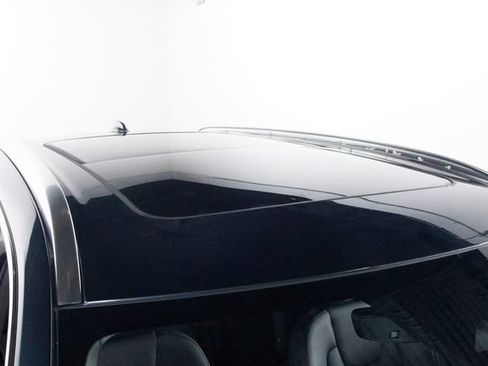Certified 2025 Volvo XC90 B6 Plus w/ Protection Package Premier AWD/4WD image 5