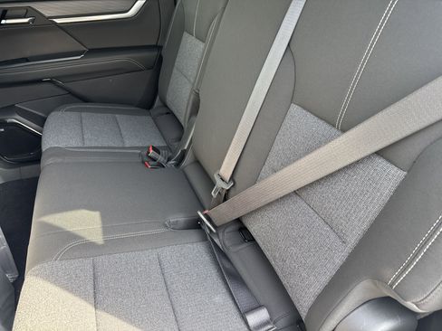 New 2025 GMC Acadia Elevation image 13