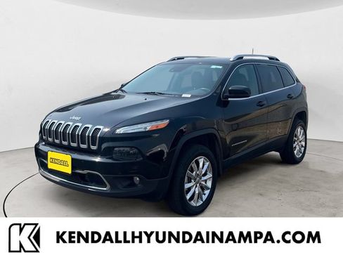 Used 2017 Jeep Cherokee Limited w/ Luxury Group AWD/4WD image 1