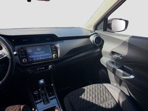 Used 2021 Nissan Kicks SV FWD image 21