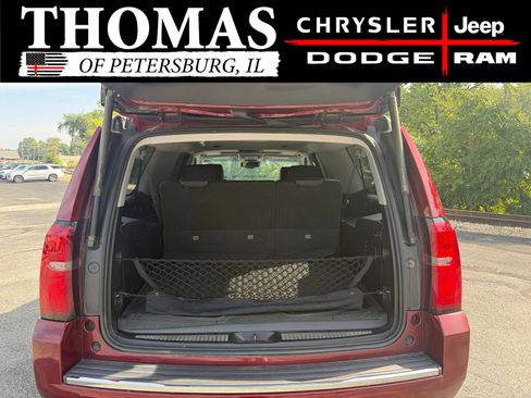 Used 2018 Chevrolet Suburban Premier AWD/4WD image 35