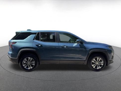 Used 2025 Chevrolet Equinox LT FWD image 16