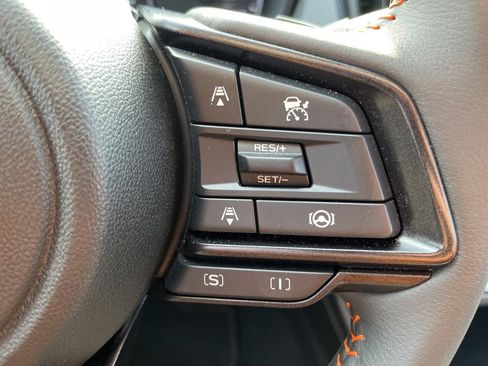 Used 2025 Subaru Crosstrek 2.5i Limited image 14