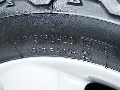 Used 2014 RAM 1500 Express AWD/4WD image 36