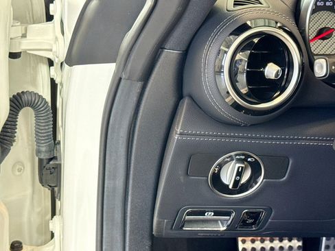 Used 2019 Mercedes-Benz AMG GT Roadster image 10