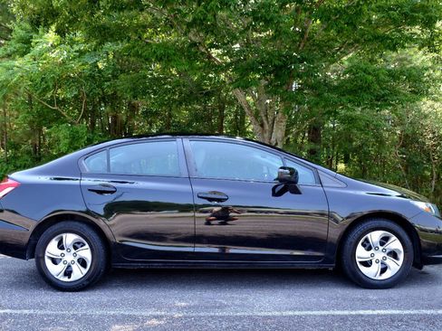 Used 2014 Honda Civic LX image 4