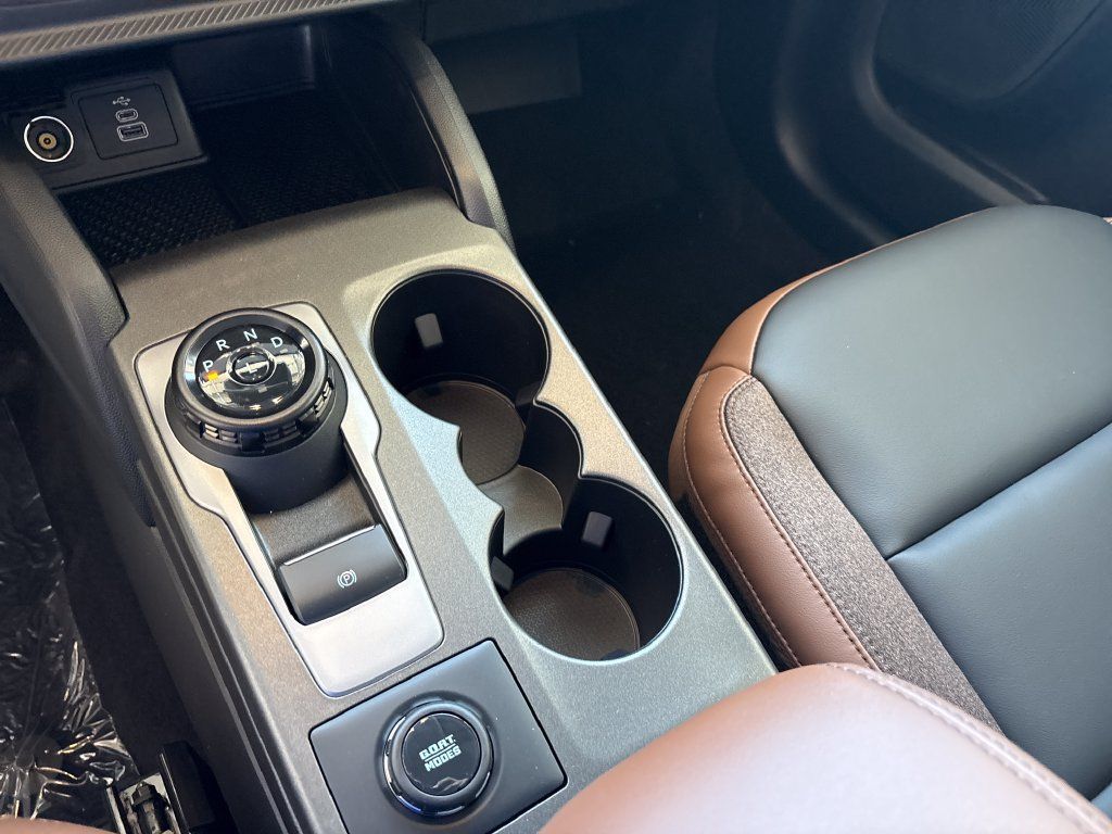New 2026 Ford Bronco Sport Outer Banks w/ Outer Banks Tech Package+ AWD/4WD image 13