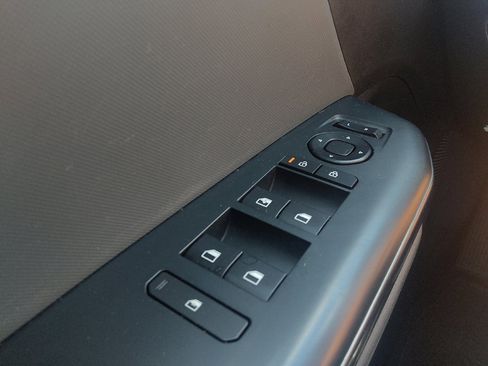 Used 2025 Kia K4 FWD image 27