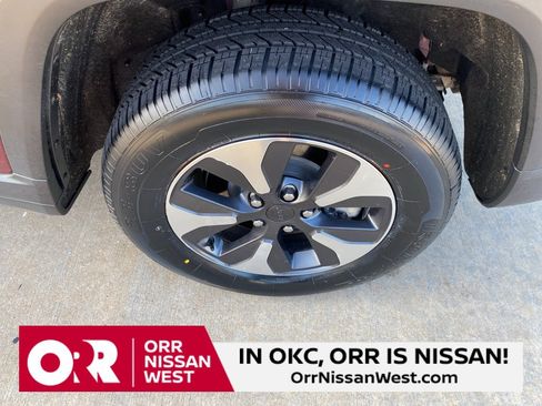 Used 2022 Jeep Grand Cherokee Limited 4xe image 9