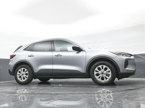 Used 2024 Ford Escape Active w/ Tech Pack #1 FWD image 40