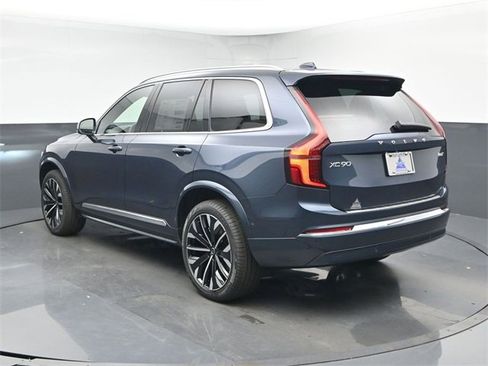 New 2026 Volvo XC90 B6 Plus w/ Protection Package Premier image 6