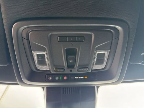 Used 2025 GMC Sierra 2500 AT4 w/ Max Trailering Package image 32