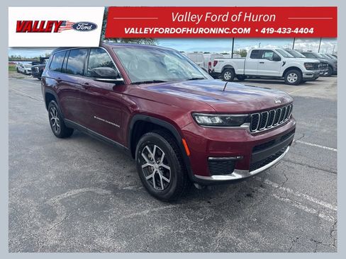 Used 2024 Jeep Grand Cherokee L Limited AWD/4WD image 1