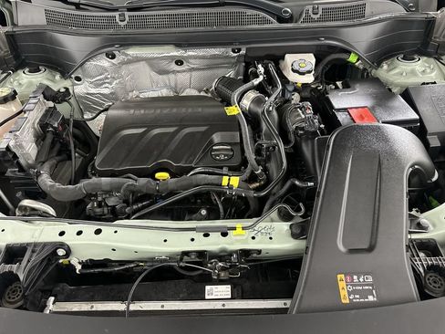 Used 2024 Chevrolet Trax RS w/ Driver Confidence Package FWD image 29