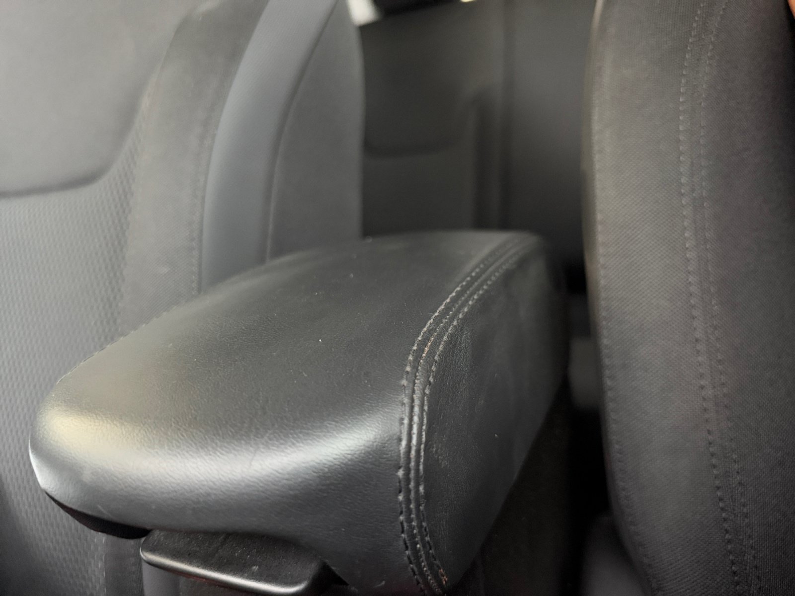 Used 2020 Jeep Renegade Altitude FWD image 15
