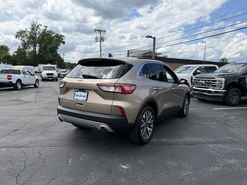 Used 2020 Ford Escape Titanium AWD/4WD image 7