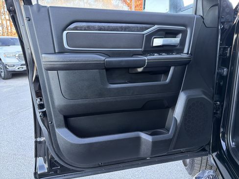 Used 2024 RAM 2500 Big Horn w/ Bed Utility Group image 11