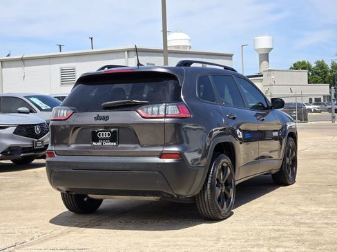 Used 2020 Jeep Cherokee Latitude Plus FWD image 8