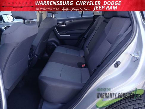 Used 2025 Toyota RAV4 XLE image 14