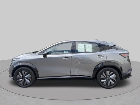 Used 2023 Nissan Ariya AWD image 6