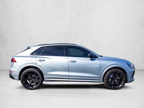New 2026 Audi RS Q8 performance image 4