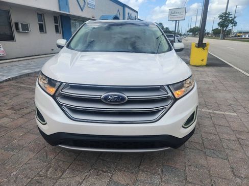 Used 2017 Ford Edge SEL w/ Equipment Group 201A AWD/4WD image 2