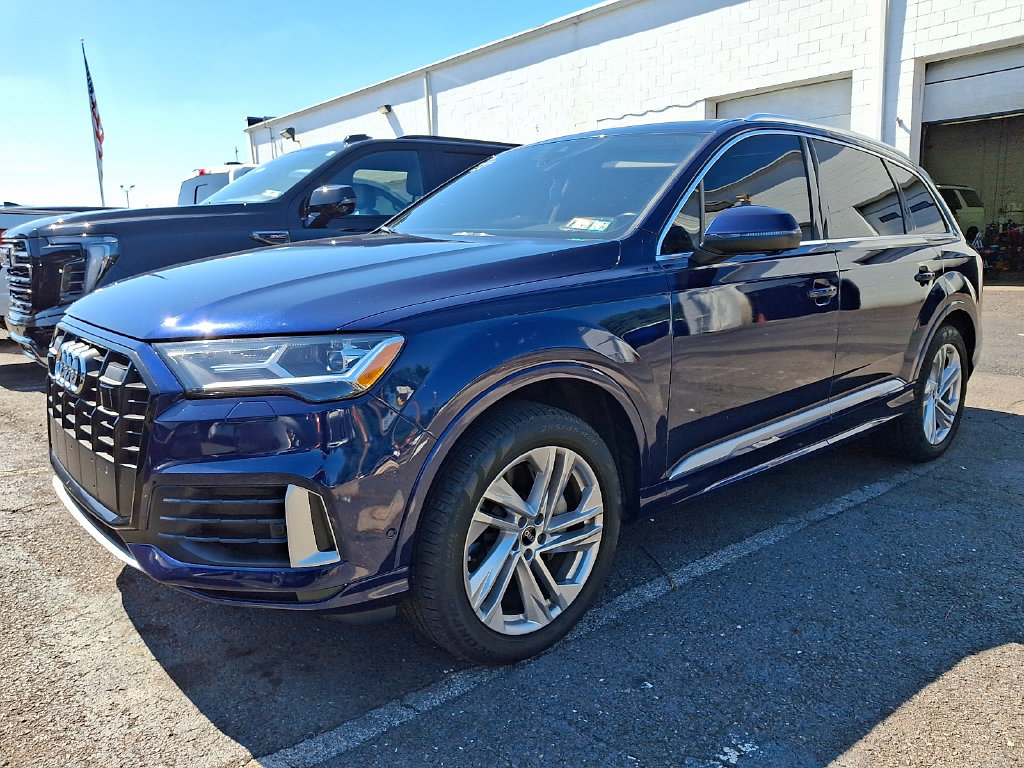 Used 2022 Audi Q7 3.0T Premium Plus w/ Premium Plus Package AWD/4WD image 2