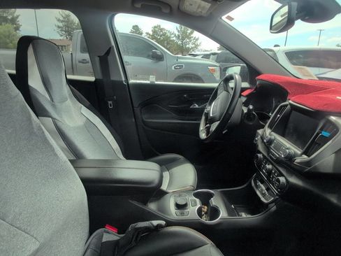 Used 2024 GMC Terrain AT4 w/ Tech Package AWD/4WD image 14