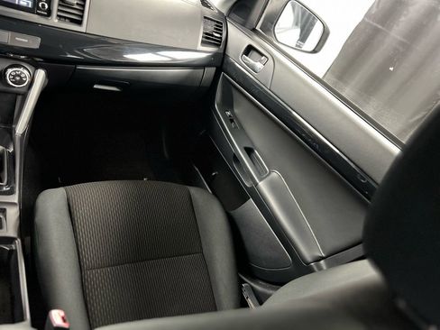 Used 2017 Mitsubishi Lancer ES image 19