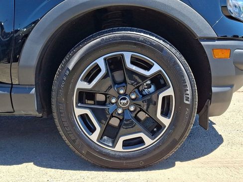 Used 2023 Ford Bronco Sport Outer Banks AWD/4WD image 9