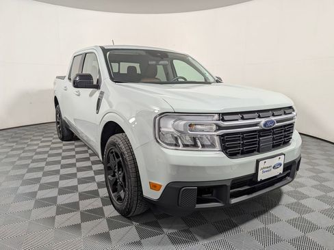 Certified 2024 Ford Maverick Lariat w/ FX4 Off-Road Package AWD/4WD image 1